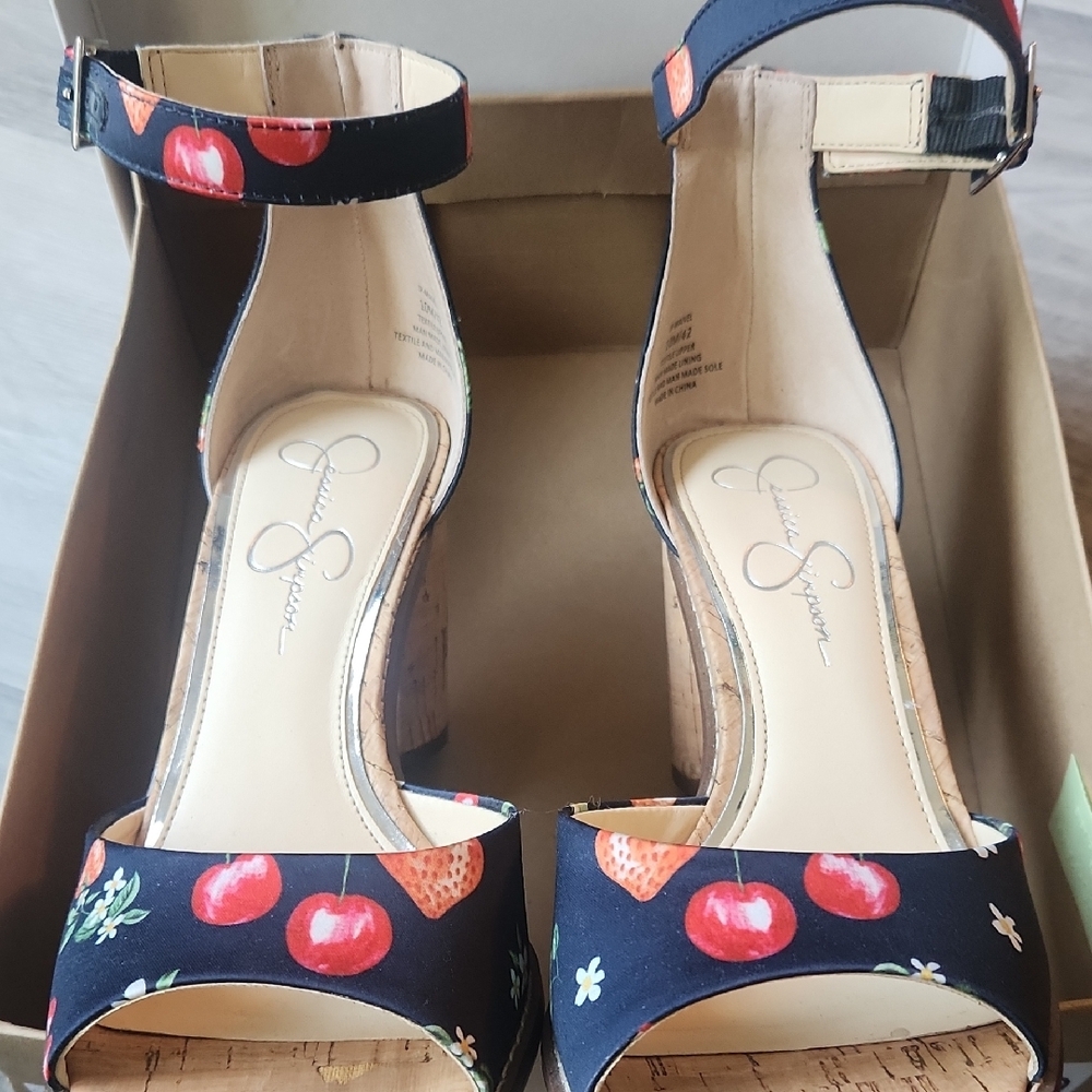 Jessica Simpson Black Cherry Pattern Heels - image 5